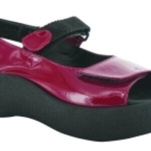 Wolky Jewel Red Patent Leather in euro 40 NIB